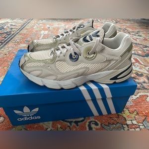 Adidas Originals Astir women’s size 9 sneakers